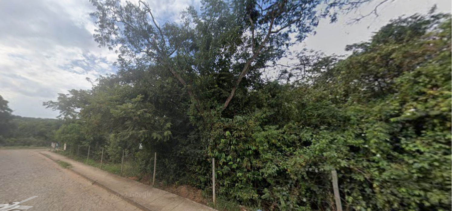LOTE | ÁREA 300M² | DIVINÓPOLIS/MG - Possibilidade de Parcelamento — Imagem