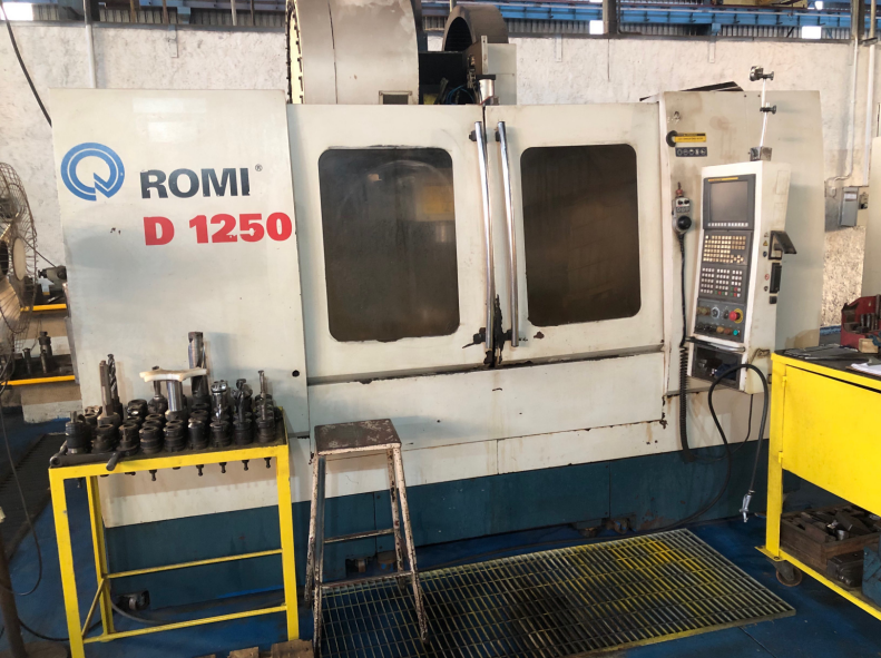 CENTRO DE USINAGEM CNC ROMI D-1250 — Imagem
