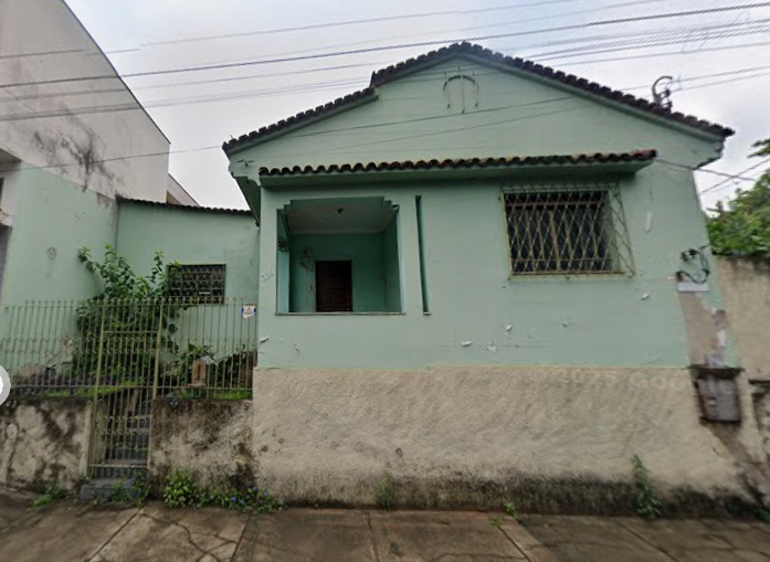 CASA COM 120 M² | TERRENO COM 780 M² | CENTRO | BETIM/MG — Imagem