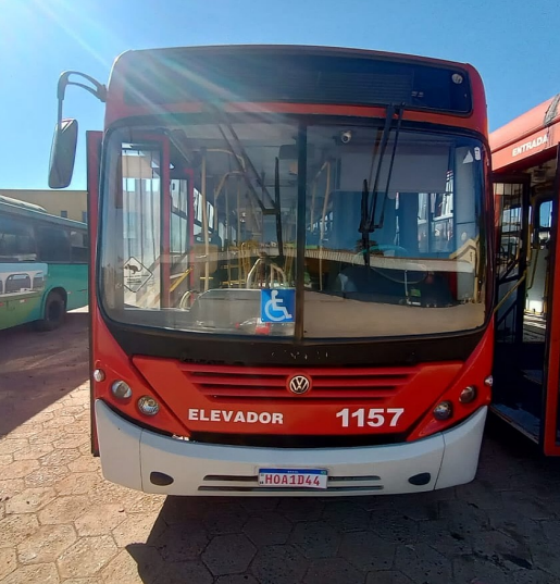 ONIBUS VOLKS/COMIL SVELTO U | 2010/2010 — Imagem