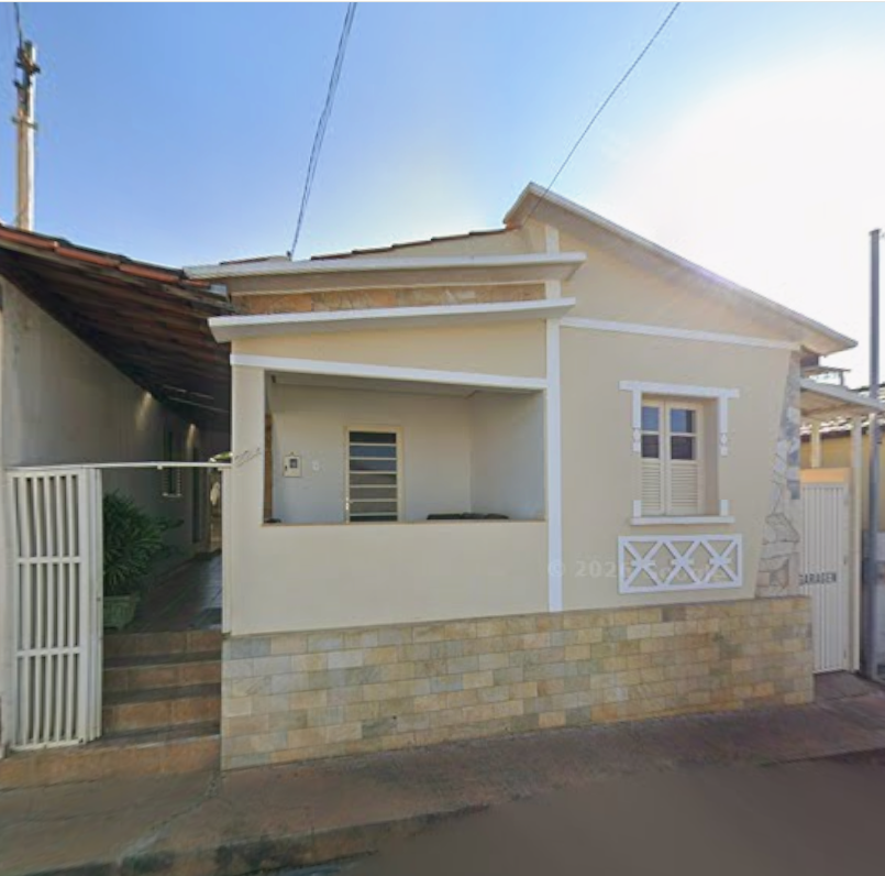 20% DE UM IMÓVEL RESIDENCIAL | ÁREA 389,68M² | CENTRO | PIMENTA/MG